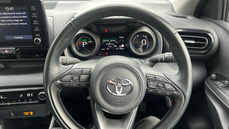 Toyota Yaris 1.5 Hybrid Design 5dr CVT Hybrid Hatchback